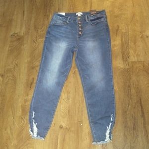 NWT FOREVER 21 HIGH RISE BUTTON FLY CROPPED JEANS